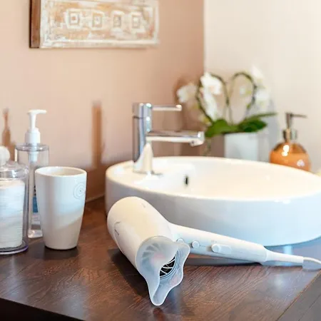 Casa Guzz - The House In The Village *